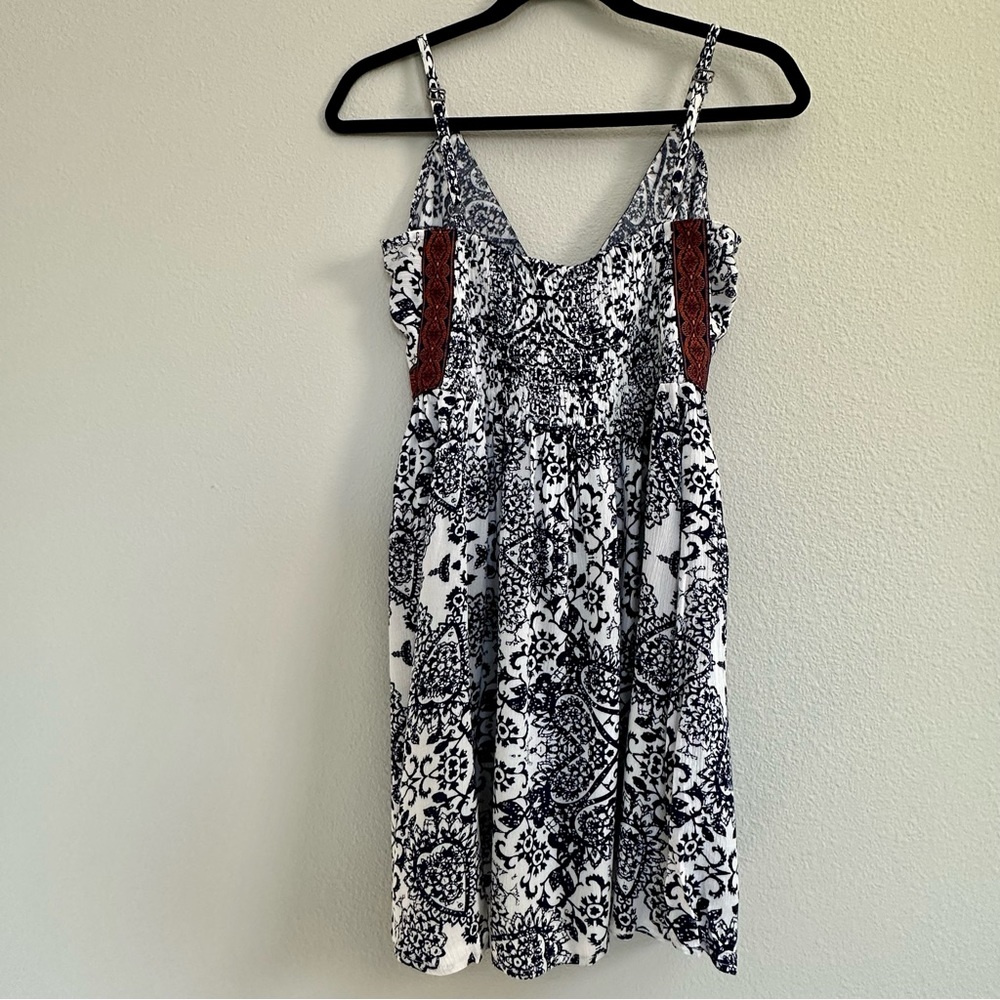 NWT Dress - Picture 5 of 5